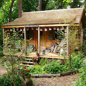 Cedar shake roof for Teasel’s Wood Cabin
