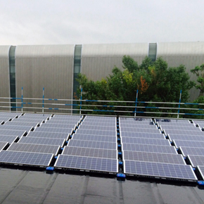 Queen Mary University Library roof featuring Bauder's bituminous roofing system and solar panels